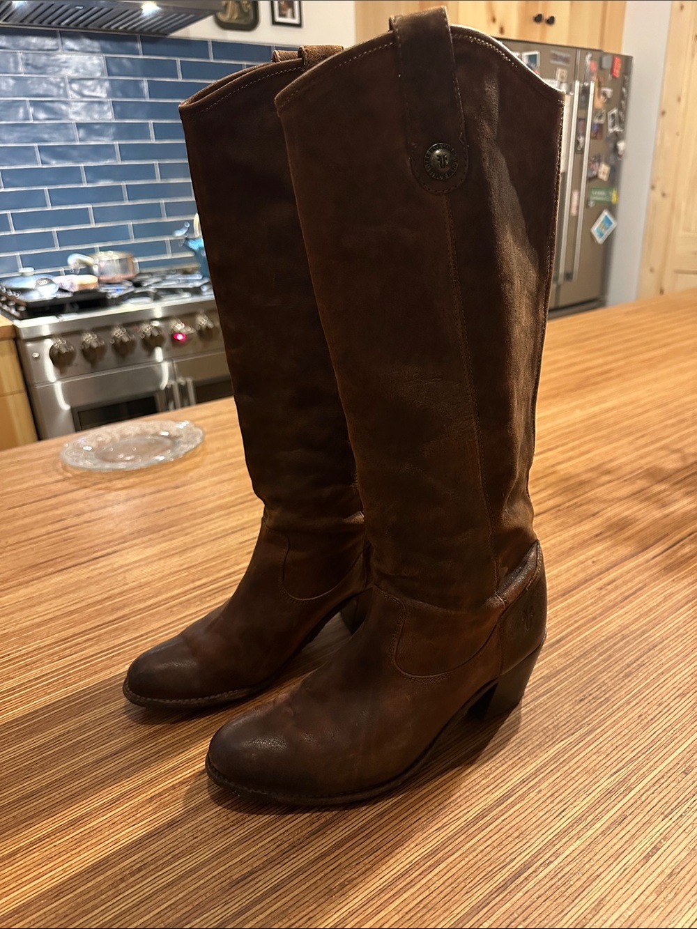 Frye Chestnut Brown Leather Boots with Block Heel - Picture 4 of 9